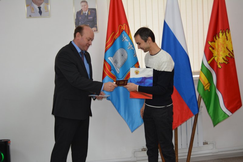 В ОМВД по г. Котовску состоялось торжественное принятие присяги гражданина Российской Федерации